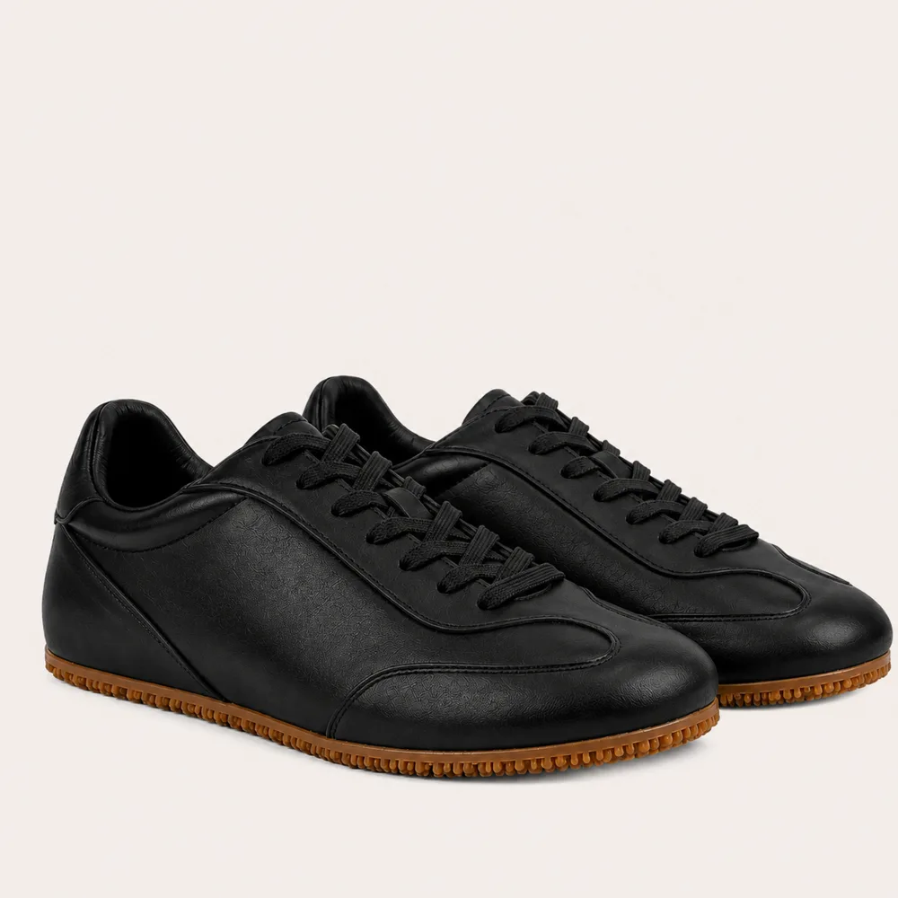 Camden Leather Sneaker with standard black laces